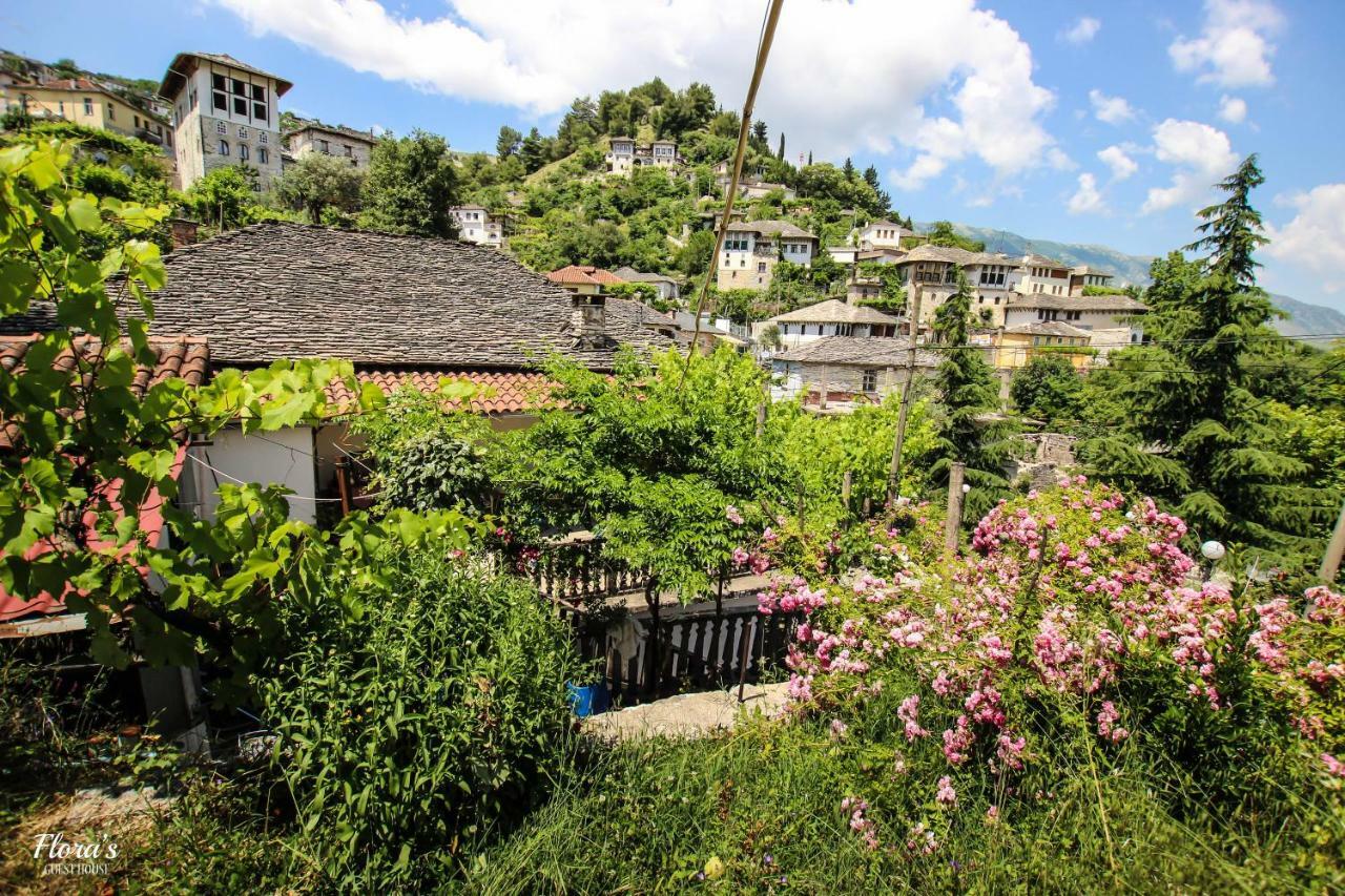 Flora'S Guesthouse 'The Fir Gate' Gjirokaster Exterior photo